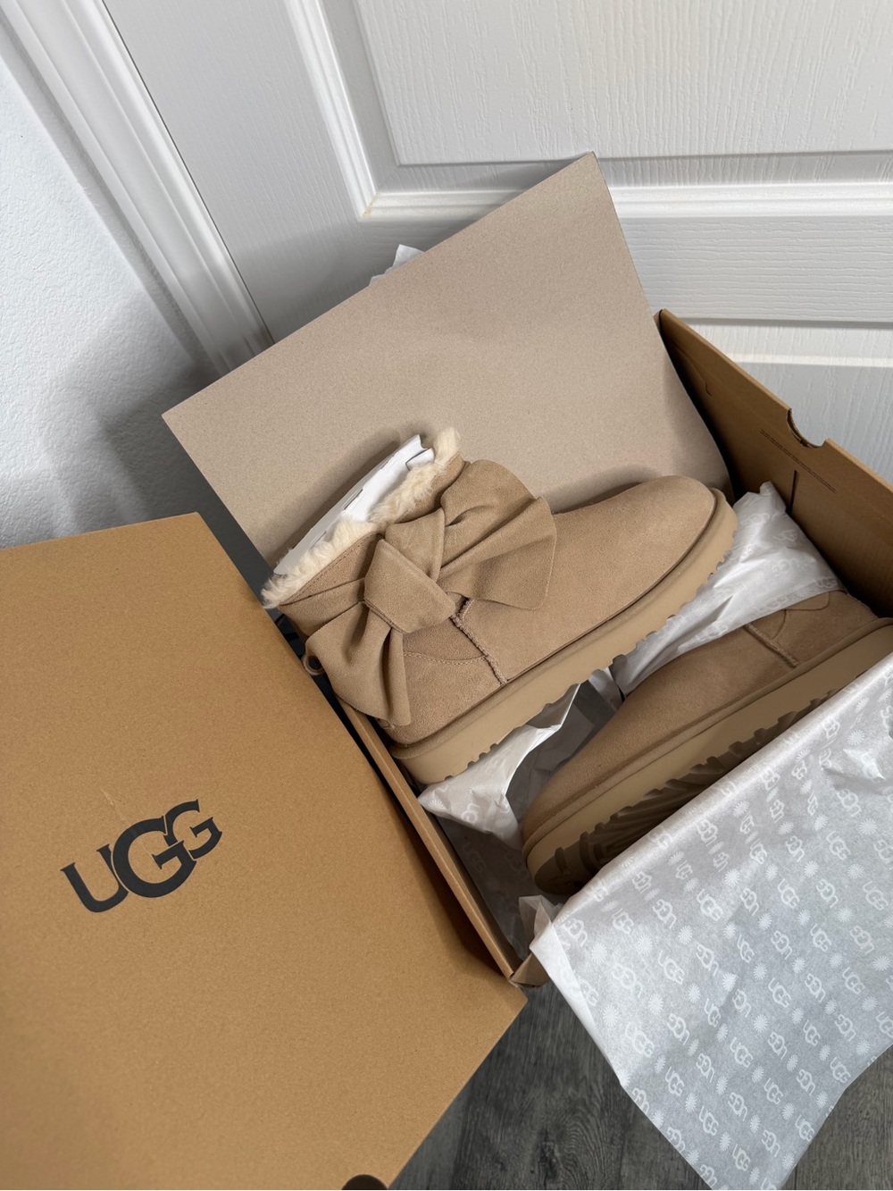 UGG Classic Mini Bow